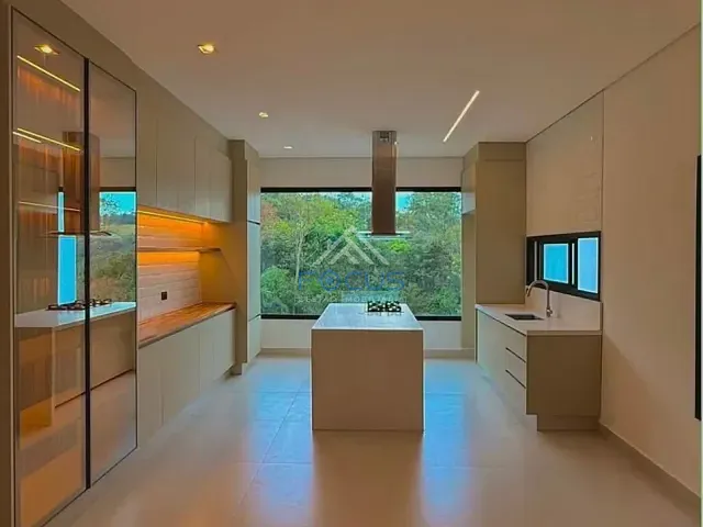 Casa 3 quartos e 5 banheiros, à venda, no bairro Villas do Jaguari em Santana de Parnaíba