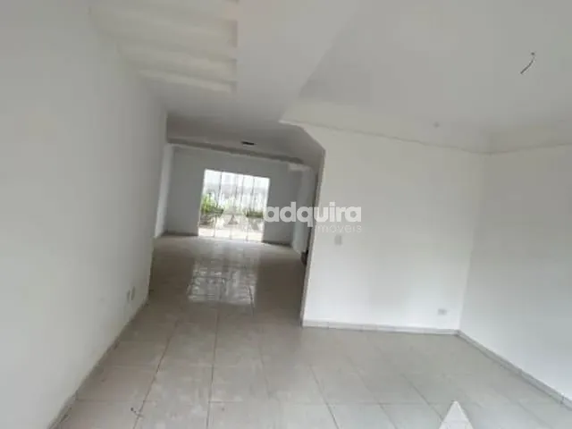 Casa com 179m² 3 quartos e 3 banheiros, à venda, no bairro Uvaranas em Ponta Grossa