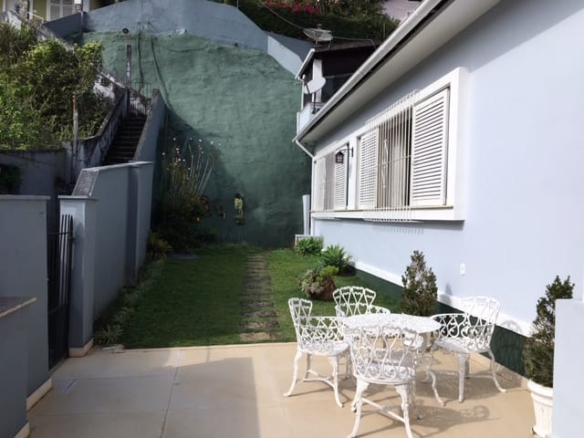 Casa com 2790m², à venda, no bairro Centro em Petrópolis