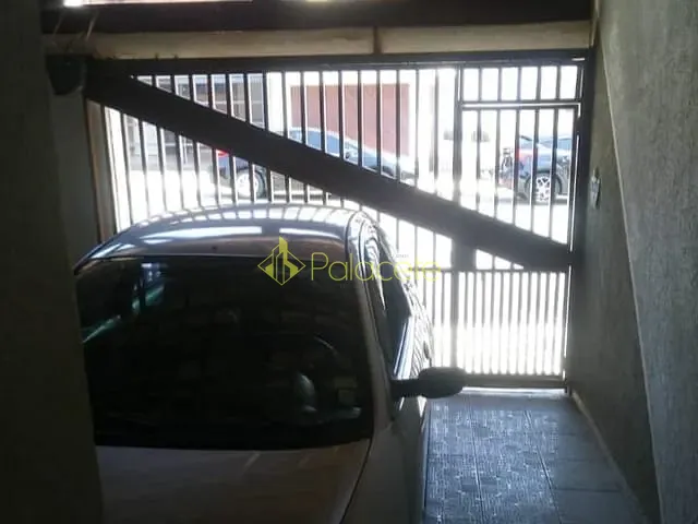 Casa com 160m² 4 quartos e 2 banheiros, à venda, no bairro Vila Jaboticabeira em Taubaté