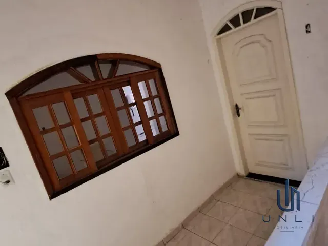 Casa 2 quartos e 2 banheiros, para alugar, no bairro Jardim Amália em Volta Redonda