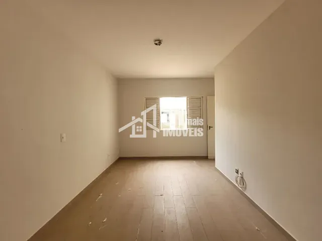 Casa com 327m² 4 quartos e 1 banheiro, à venda, no bairro Centro em Andradas