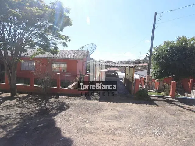 Casa com 462m² 3 quartos e 3 banheiros, à venda, no bairro Boa Vista em Ponta Grossa