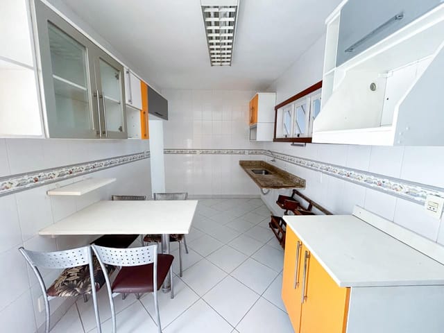 Casa com 282m² 3 quartos e 3 banheiros, à venda, no bairro Glória em Macaé
