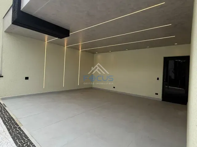 Casa com 250m² 4 quartos e 6 banheiros, à venda, no bairro Suru em Santana de Parnaíba