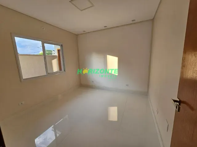 Casa com 250m² 4 quartos e 5 banheiros, à venda, no bairro Urbanova em São José dos Campos