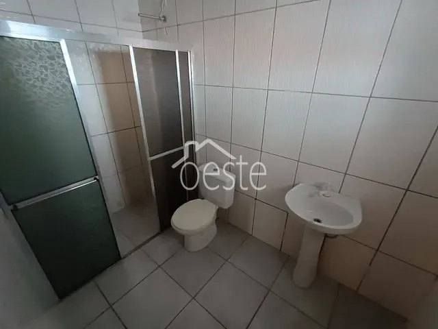 Casa com 60m² 2 quartos e 2 banheiros, para alugar, no bairro Conjunto Habitacional 31 de Março em Santa Bárbara D'Oeste