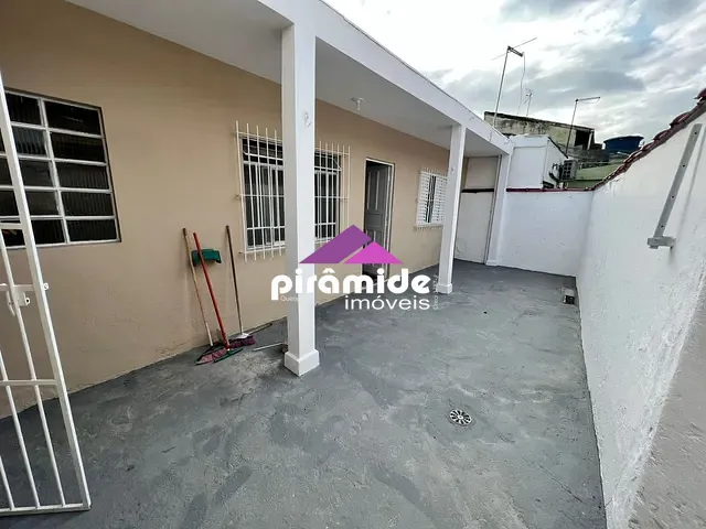 Casa com 60m² 1 quarto e 1 banheiro, para alugar, no bairro Jardim Ismênia em São José dos Campos