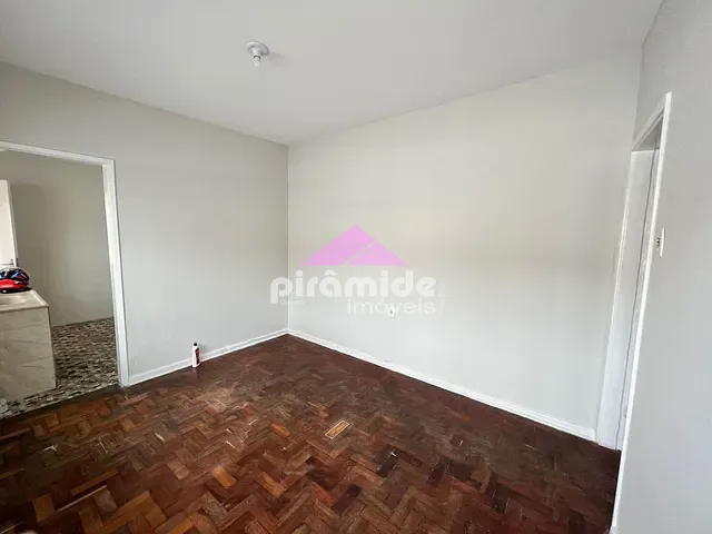 Casa com 60m² 1 quarto e 1 banheiro, para alugar, no bairro Jardim Ismênia em São José dos Campos