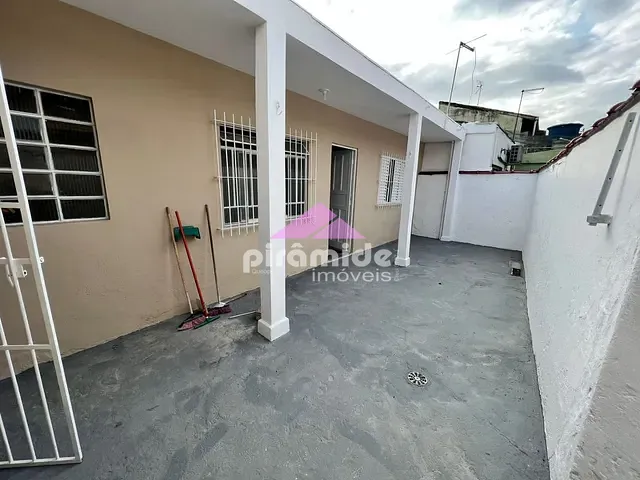 Casa com 60m² 1 quarto e 1 banheiro, para alugar, no bairro Jardim Ismênia em São José dos Campos