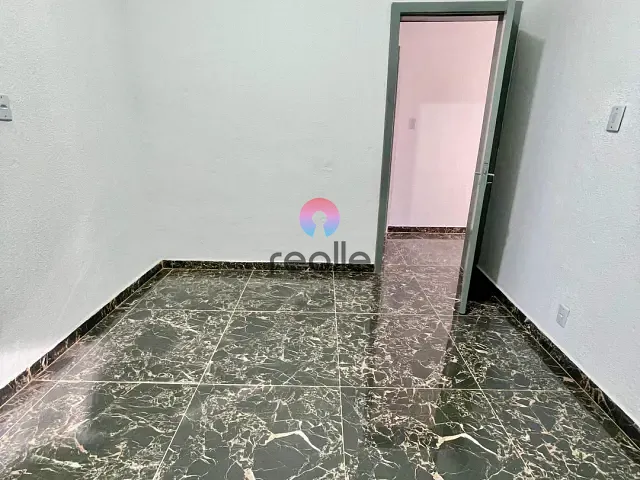 Casa 3 quartos e 1 banheiro, para alugar, no bairro Glória em Belo Horizonte