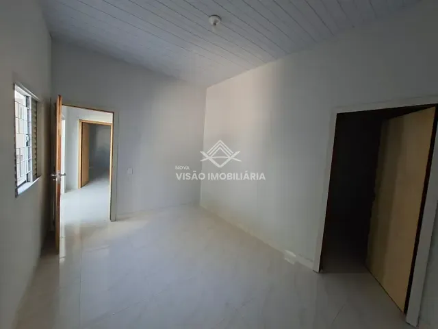 Casa 2 quartos e 1 banheiro, para alugar, no bairro Jardim Portinari em Sinop
