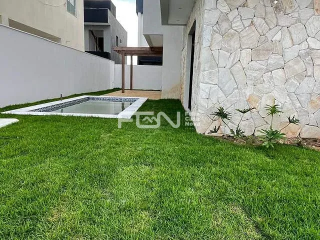 Casa com 200m² 4 quartos e 1 banheiro, à venda, no bairro Centro em Camaçari