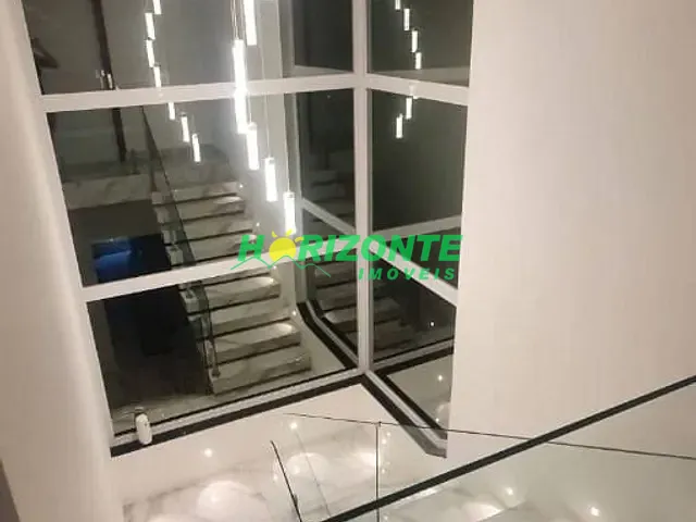 Casa com 450m² 8 quartos e 8 banheiros, à venda, no bairro urbanova em São José dos Campos