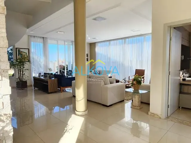 Casa com 700m² 4 quartos e 6 banheiros, à venda, no bairro Condomínio Reserva do Paratehy em São José dos Campos