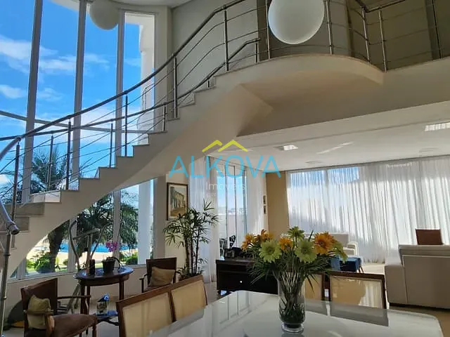 Casa com 700m² 4 quartos e 6 banheiros, à venda, no bairro Condomínio Reserva do Paratehy em São José dos Campos