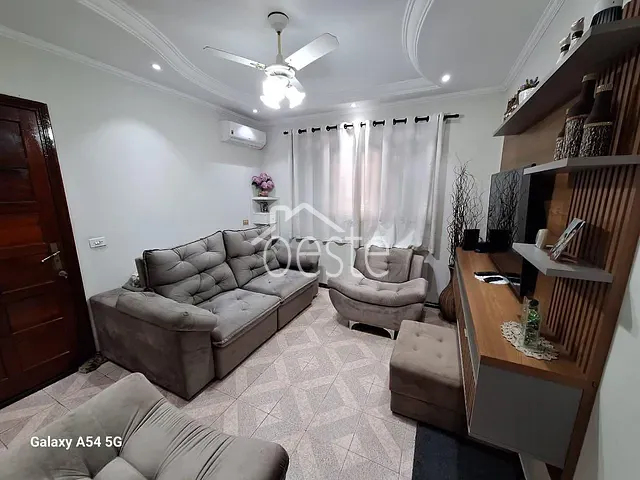 Casa com 145m² 3 quartos e 2 banheiros, à venda, no bairro Jardim Santa Rita de Cássia em Santa Bárbara D'Oeste