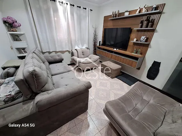Casa com 145m² 3 quartos e 2 banheiros, à venda, no bairro Jardim Santa Rita de Cássia em Santa Bárbara D'Oeste