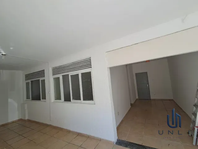 Casa 2 quartos e 1 banheiro, para alugar, no bairro Aterrado em Volta Redonda