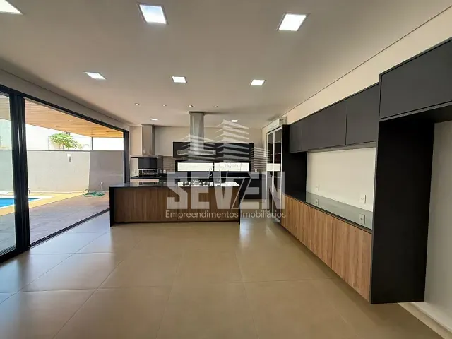 Casa com 528m² 3 quartos e 5 banheiros, à venda, no bairro Jardim Shangri-Lá em Bauru