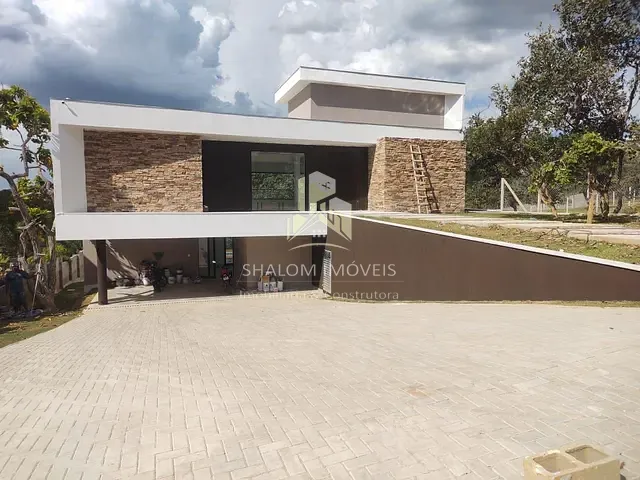 Casa com 1000m² 4 quartos e 5 banheiros, à venda, no bairro Mirante do Fidalgo em Lagoa Santa