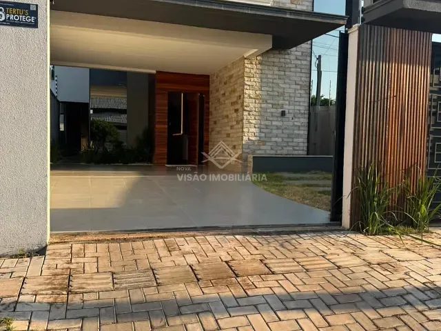 Casa 3 quartos e 3 banheiros, à venda, no bairro Jardim Itália III em Sinop