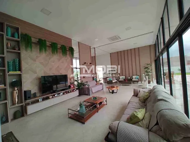 Casa com 856m² 3 quartos e 5 banheiros, à venda, no bairro Medeiros em Jundiaí