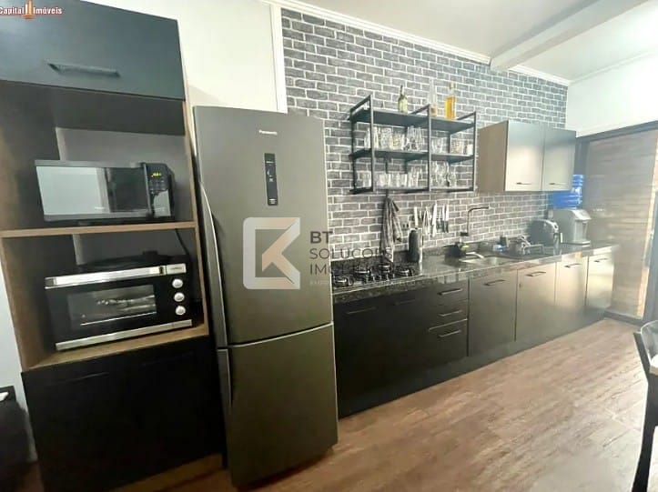 Casa à venda com 3 quartos, 106m² - Foto 7