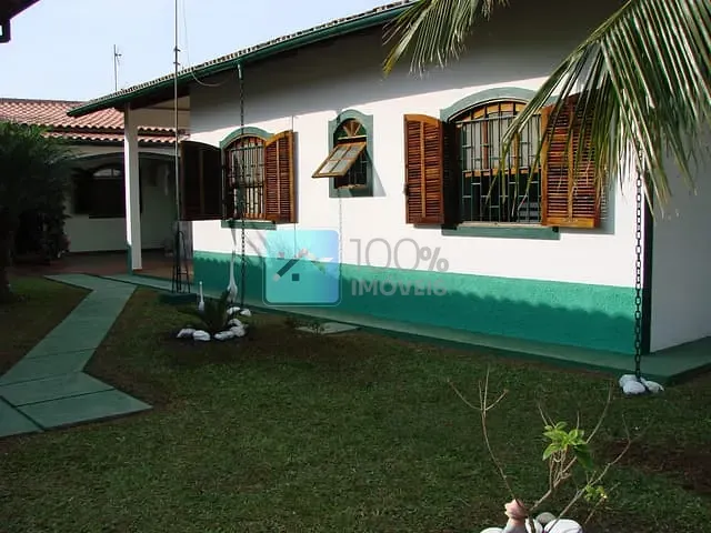 Casa com 300m² 3 quartos e 2 banheiros, à venda, no bairro Ipiranga em Caraguatatuba