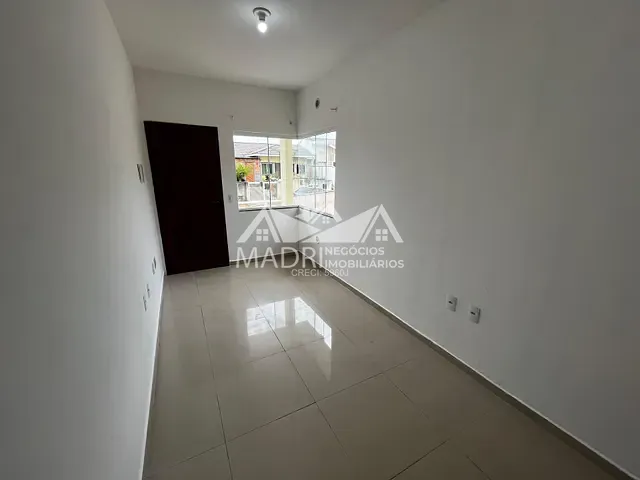 Casa 2 quartos e 1 banheiro, para alugar, no bairro Bela Vista em Palhoça