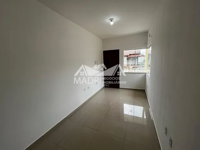 Casa 2 quartos e 1 banheiro, para alugar, no bairro Bela Vista em Palhoça