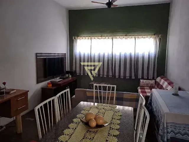 Casa com 245m² 2 quartos e 2 banheiros, à venda, no bairro Vila Tibério em Ribeirão Preto