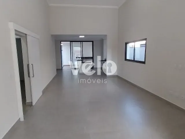 Casa com 300m² 3 quartos e 4 banheiros, à venda, no bairro Piracangaguá em Taubaté
