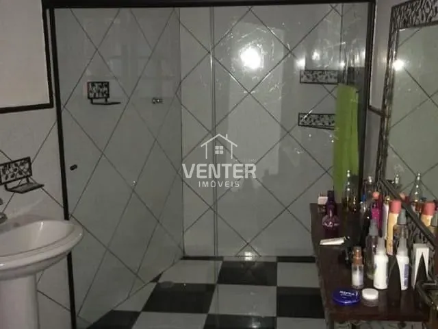 Casa com 171m² 3 quartos e 4 banheiros, à venda, no bairro Vila Prosperidade em Taubaté