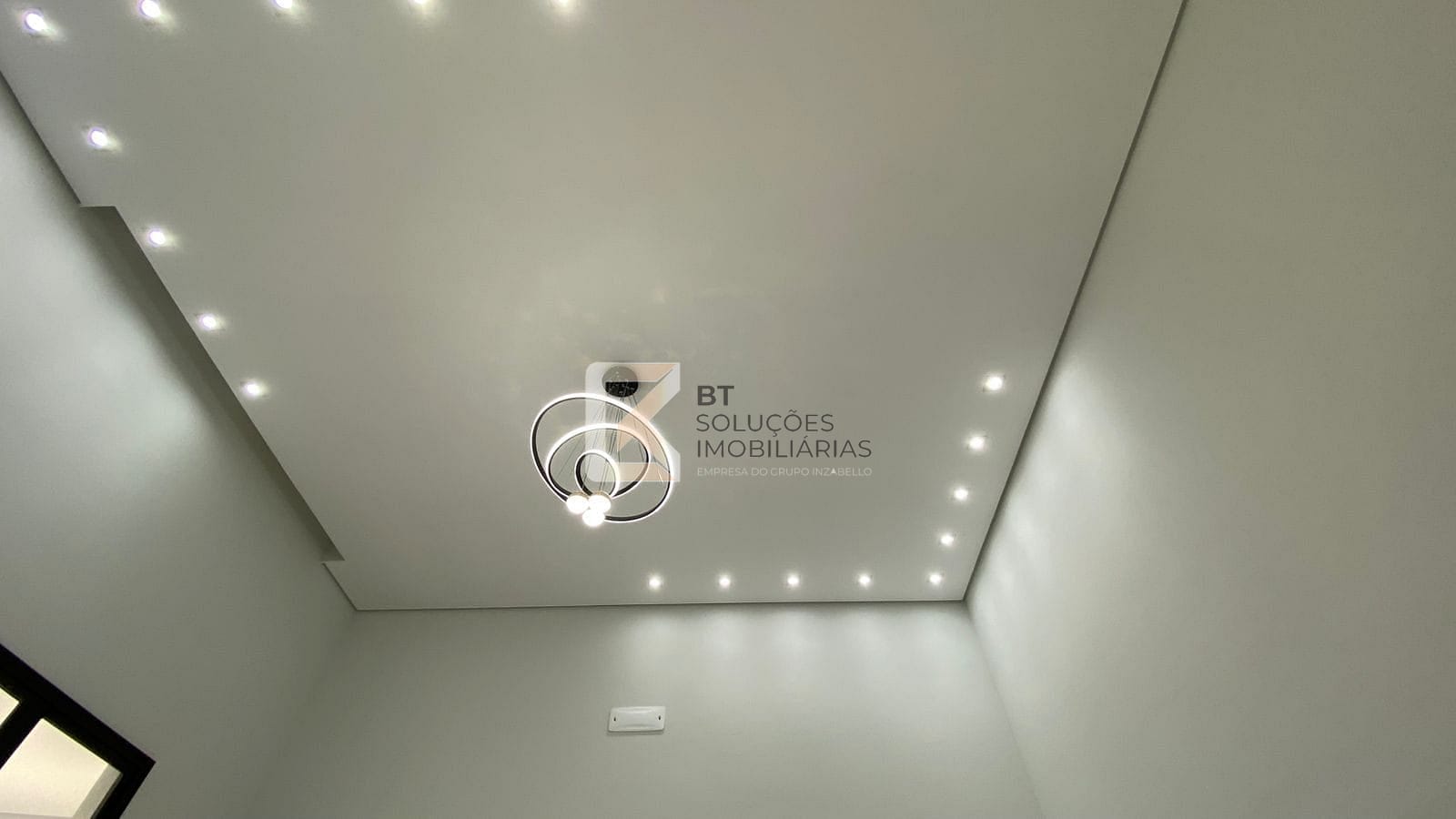 Casa à venda com 3 quartos, 116m² - Foto 9