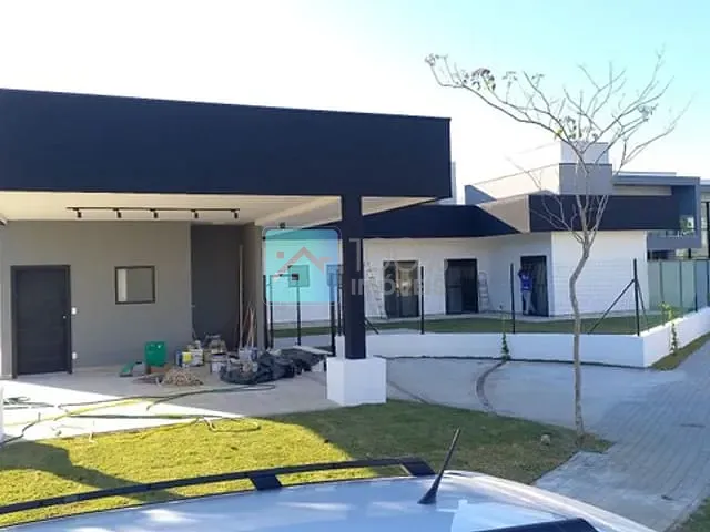 Casa com 603m² 4 quartos e 5 banheiros, à venda, no bairro Condomínio Residencial Mont Blanc em São José dos Campos