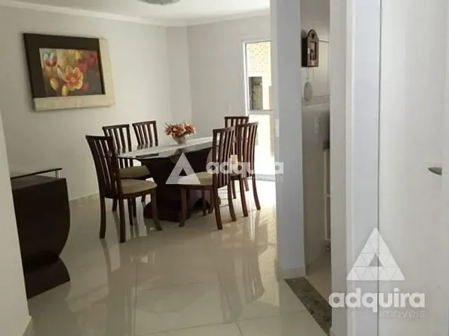 Sobrado com 140m² 3 quartos e 2 banheiros, à venda, no bairro Orfãs em Ponta Grossa