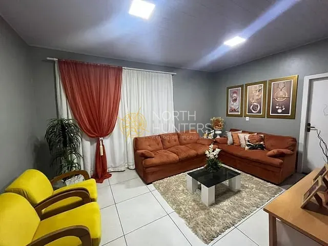 Casa com 120m² 3 quartos e 2 banheiros, à venda, no bairro Paranaguamirim em Joinville