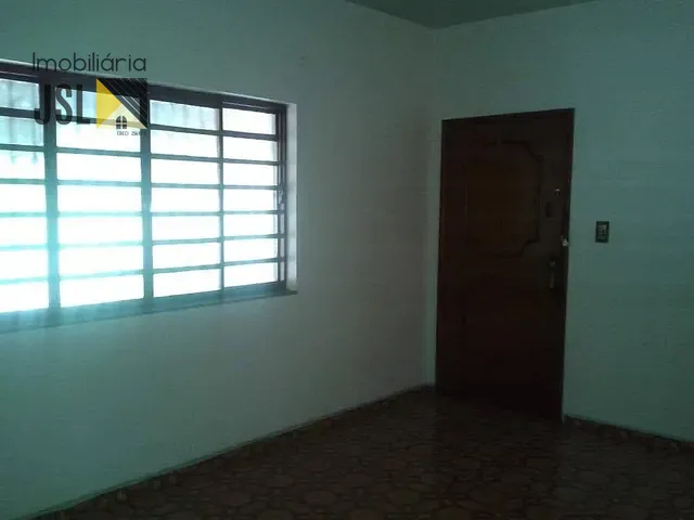 Casa com 150m² 3 quartos e 1 banheiro, à venda, no bairro Vila Resende em Caçapava