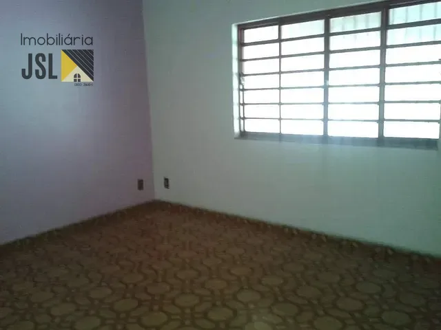 Casa com 150m² 3 quartos e 1 banheiro, à venda, no bairro Vila Resende em Caçapava