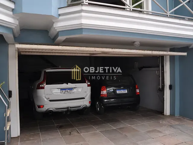 Casa com 526m² 4 quartos e 4 banheiros, à venda, no bairro Três Figueiras em Porto Alegre