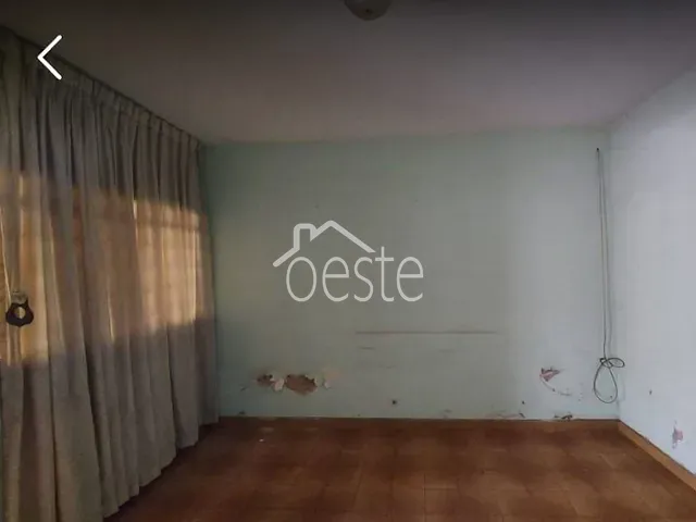 Casa com 250m² 3 quartos e 1 banheiro, à venda, no bairro Vila Oliveira em Santa Bárbara D'Oeste