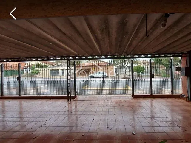 Casa com 250m² 3 quartos e 1 banheiro, à venda, no bairro Vila Oliveira em Santa Bárbara D'Oeste