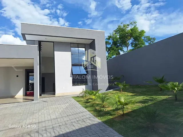 Casa com 1000m² 5 quartos e 4 banheiros, à venda, no bairro Novo Santos Dumont em Lagoa Santa
