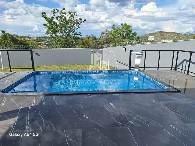 Casa com 1000m² 5 quartos e 4 banheiros, à venda, no bairro Novo Santos Dumont em Lagoa Santa