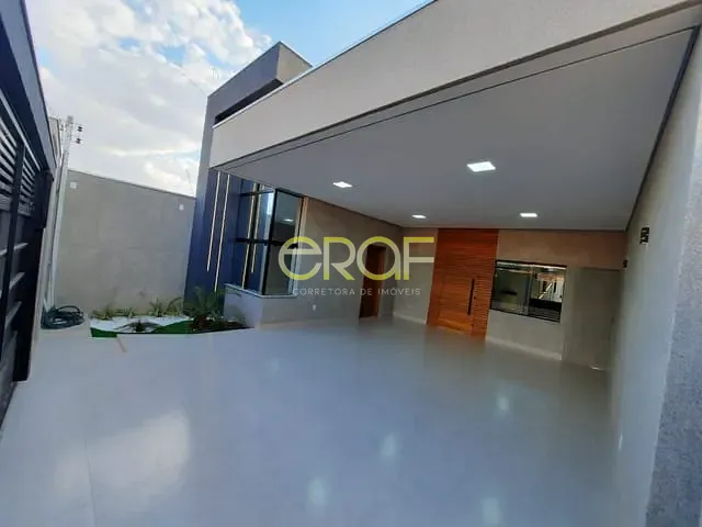 Casa 4 quartos e 3 banheiros, para alugar, no bairro Formosinha em Formosa