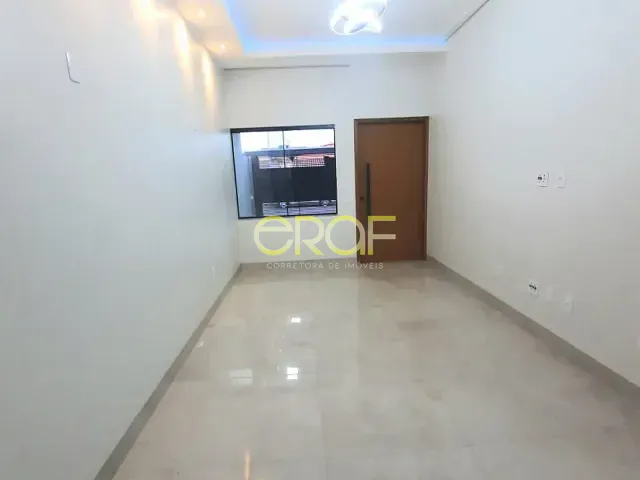 Casa 4 quartos e 3 banheiros, para alugar, no bairro Formosinha em Formosa