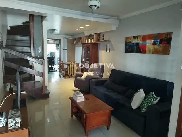Casa com 134m² 3 quartos e 2 banheiros, à venda, no bairro Cavalhada em Porto Alegre