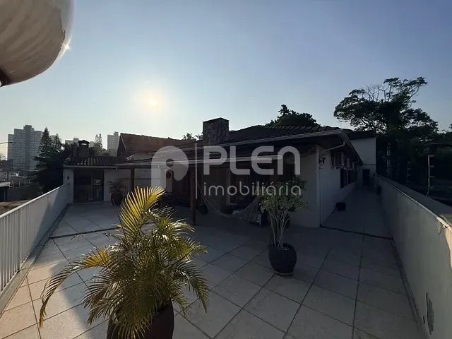 Casa 5 quartos e 4 banheiros, à venda, no bairro Vila Albertina em São Paulo