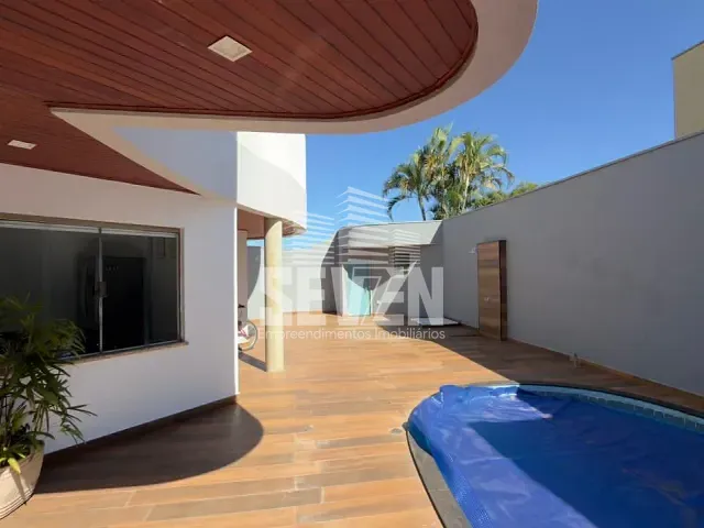 Casa com 420m² 4 quartos e 5 banheiros, à venda, no bairro Jardim Estoril em Bauru